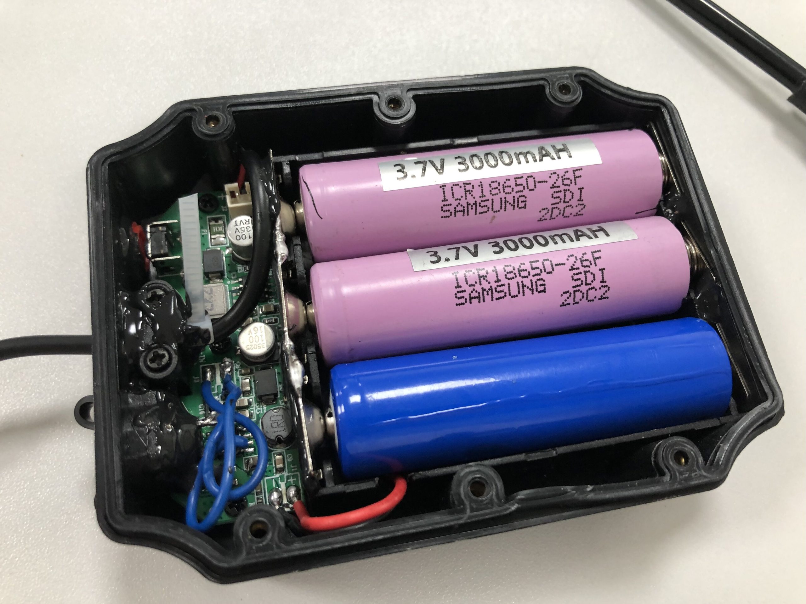 Battery with remote control ON-OFF 1